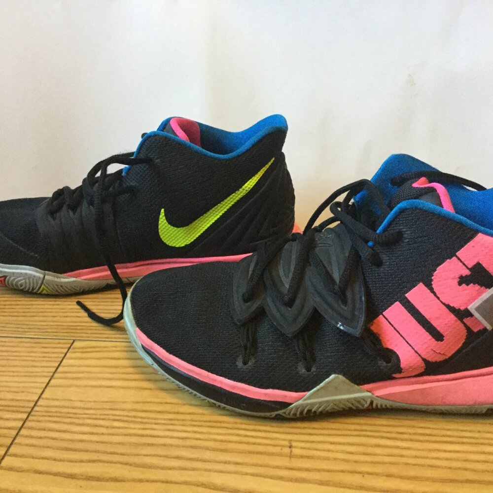 Nike Shoes Youth Kyrie 5 Just Do It Sneakers Size 5.5Y/Women's